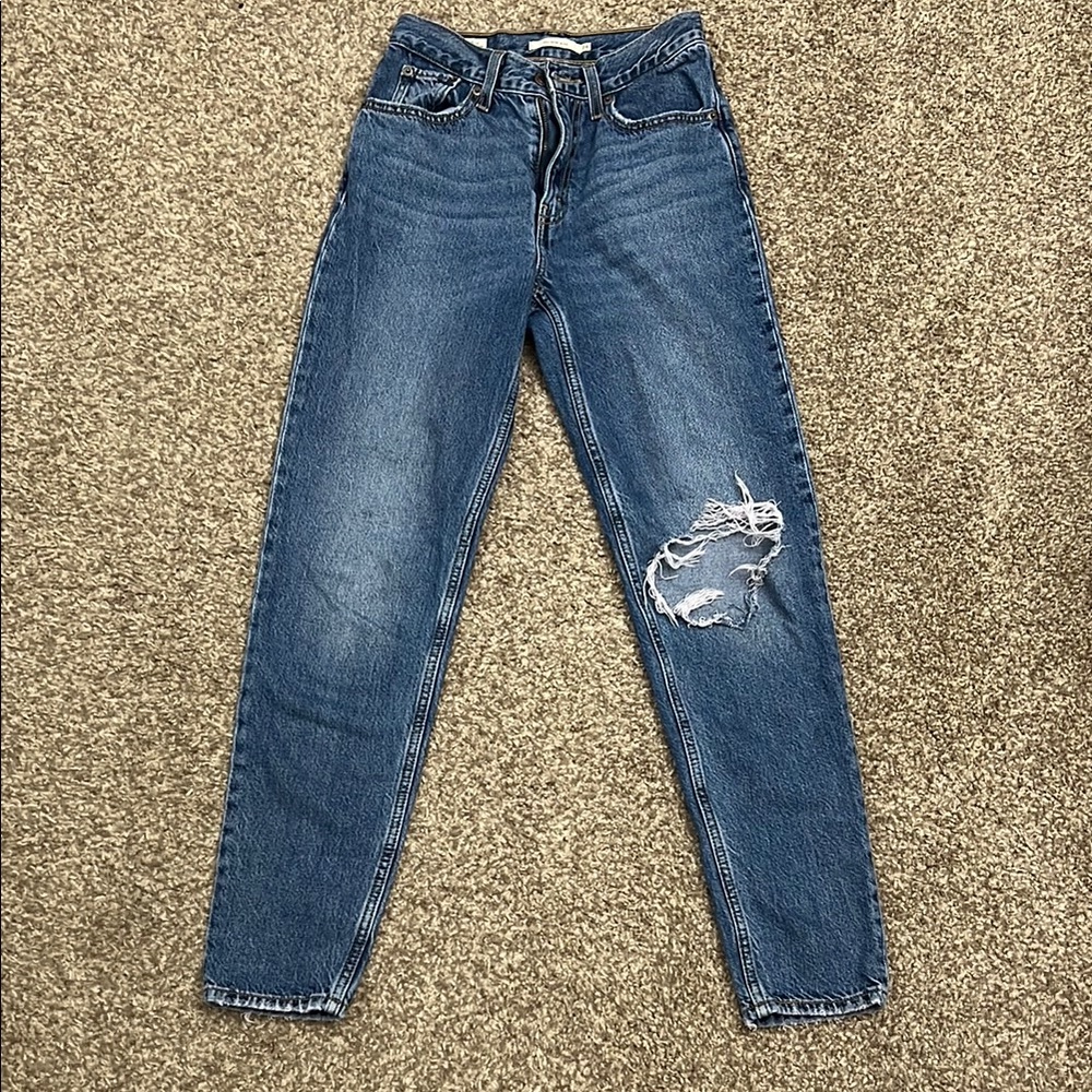 Stylish Levi Distressed Blue Jeans